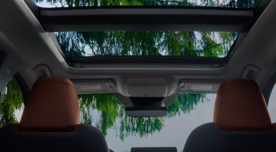 2025 Mazda CX-50 Interior Features