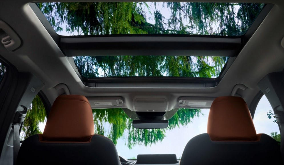 What Technology Features come in the 2026 MAZDA CX-50